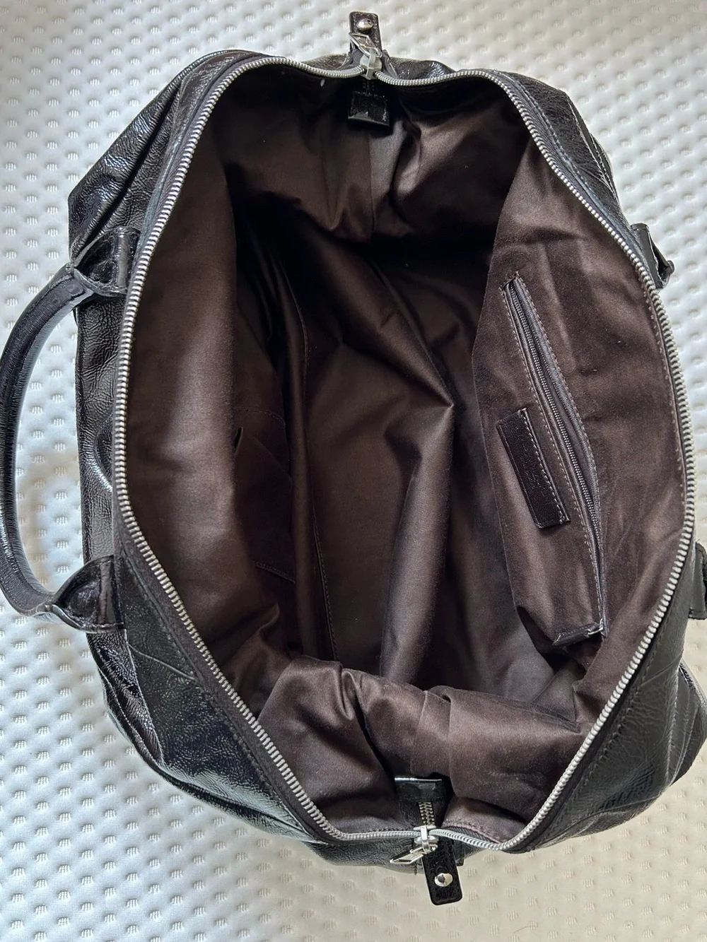 YSL Yves Saint Laurent Medium Easy Y Black Patent Leather Bag
